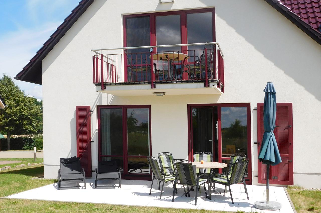 Ferienwohnungen "Am Storchennest" Göhren-Lebbin Quarto foto